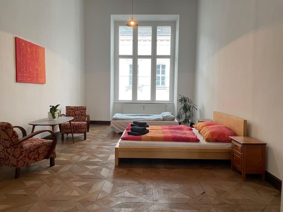 Geraeumige Altbauwohnung Im Zentrum Грац Экстерьер фото