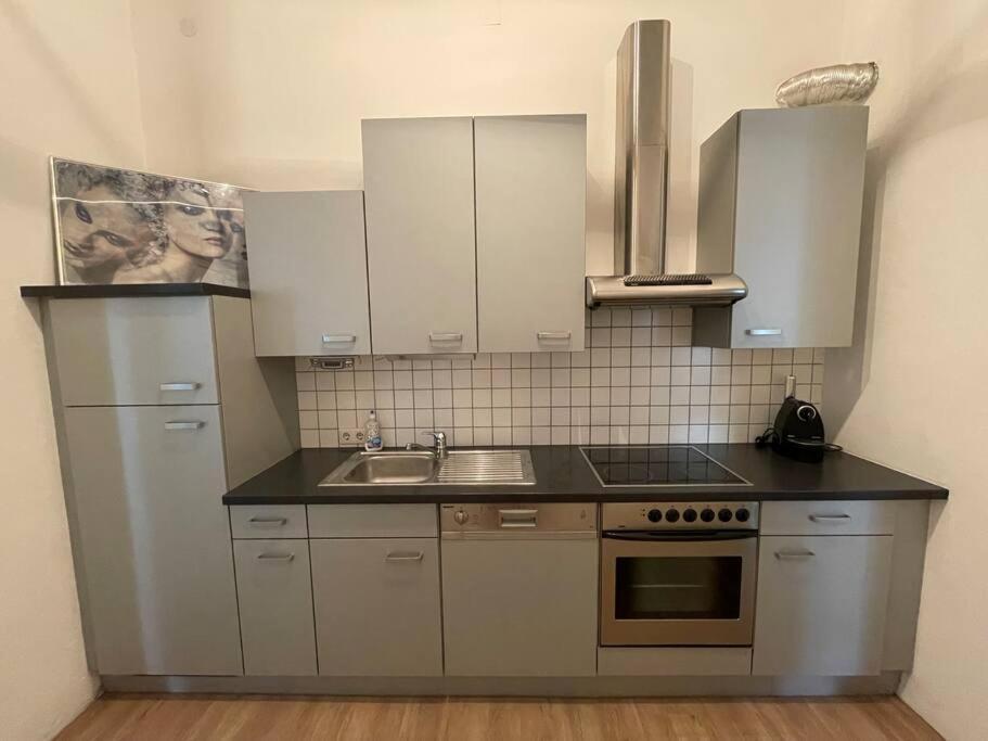 Geraeumige Altbauwohnung Im Zentrum Грац Экстерьер фото