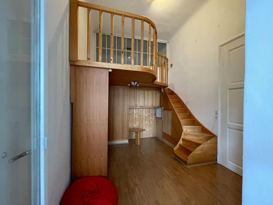 Geraeumige Altbauwohnung Im Zentrum Грац Экстерьер фото