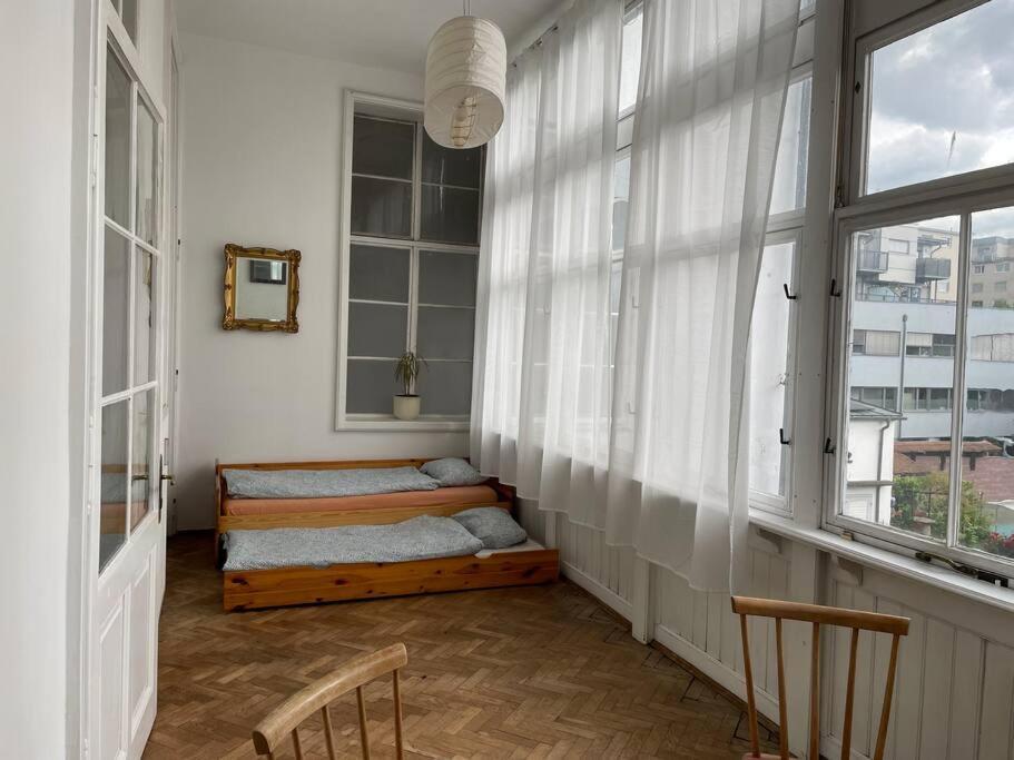 Geraeumige Altbauwohnung Im Zentrum Грац Экстерьер фото